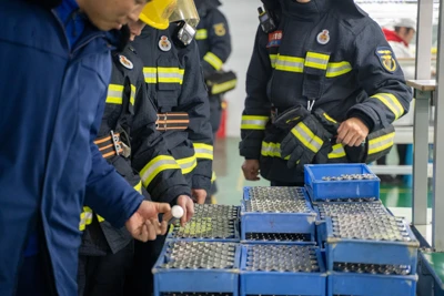 Πώς να σβήσετε τη φωτιά της μπαταρίας λιθίου;